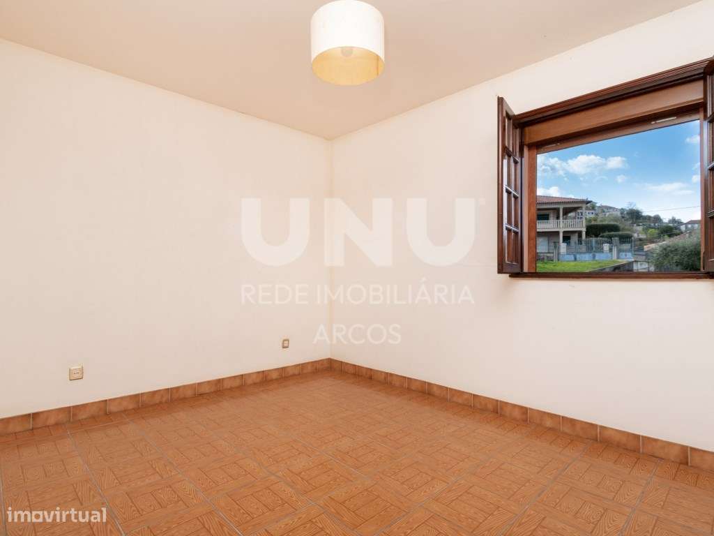 Moradia Bi-Familiar-29