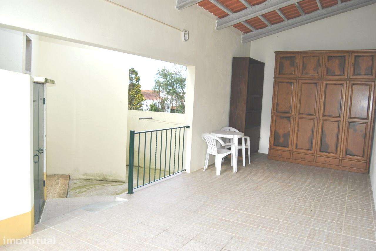 Moradia T2, sótão, garagem e terreno - a 7 minutos de Caldas da Rainha-6