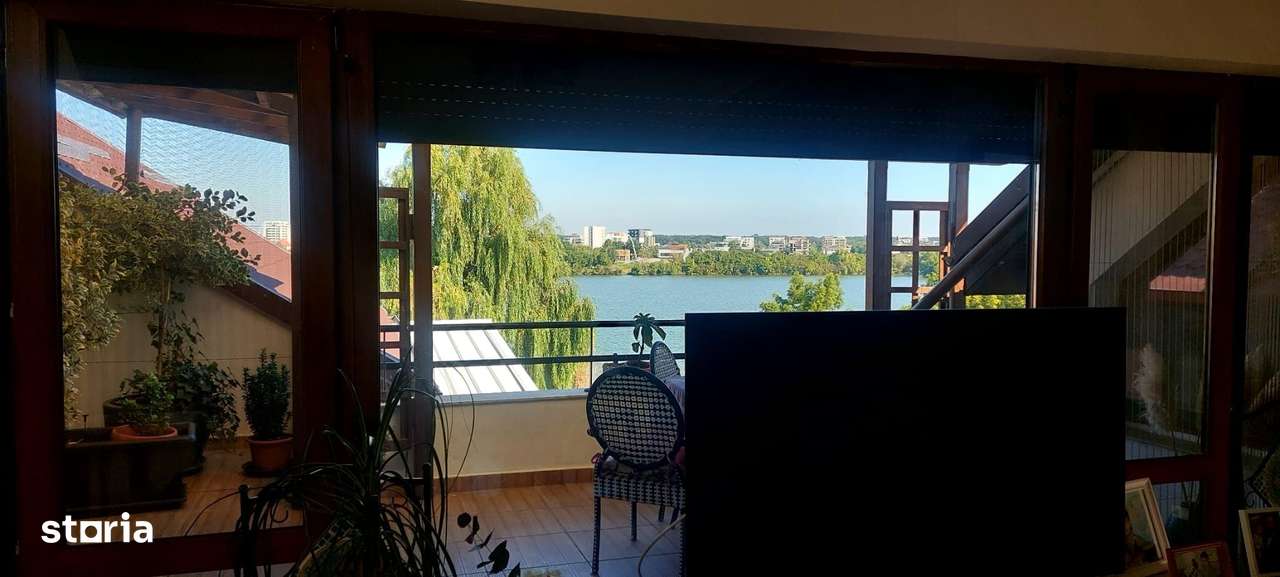 Apartament superb 3 camere gradina pe lac Damaroaia-7