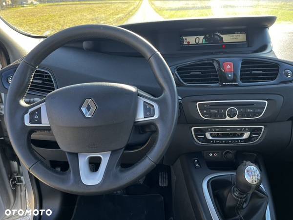 Renault Grand Scenic dCi 130 FAP Start & Stop Dynamique - 19