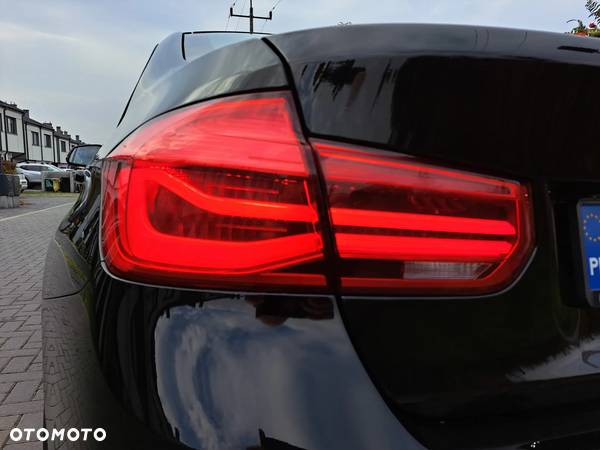 BMW Seria 3 330i GPF Luxury Line - 4