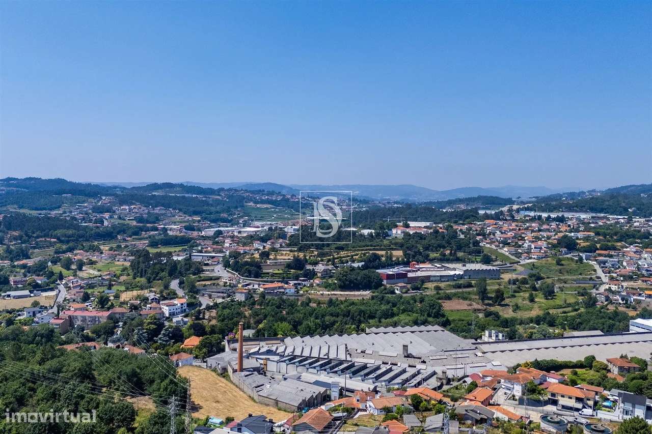 Moradia Térrea T2+1 Renovada | São Martinho do Campo-41