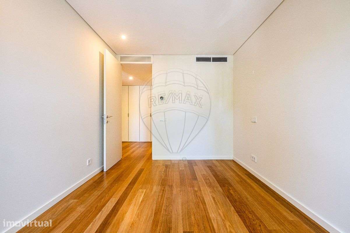 Apartamento T2 para arrendamento - Grande imagem: 4/19