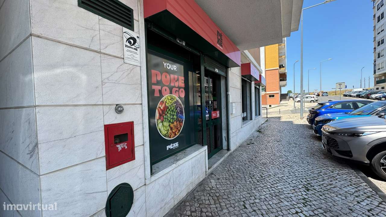 Trespasse de restaurante totalmente equipado em Massamá Norte-17