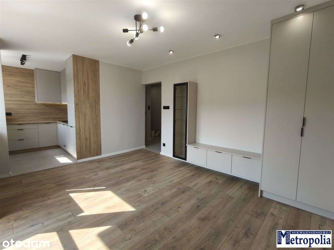 OKAZJA!!!!Nowoczesne 2 pokoje/ Po Remoncie - Pełny obrazek: 1/7