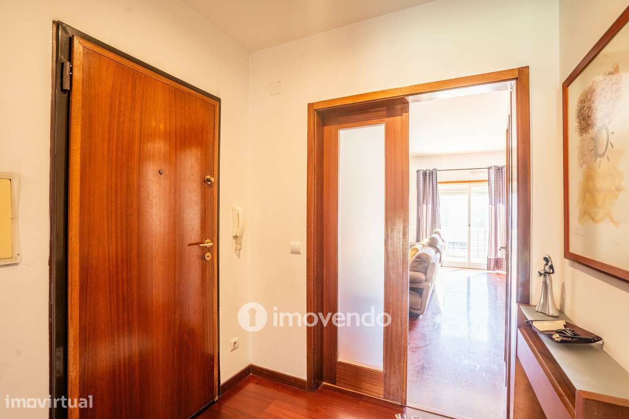 Apartamento T3 com garagem, próximo do mar, em Aguçadoura - Grande imagem: 2/35