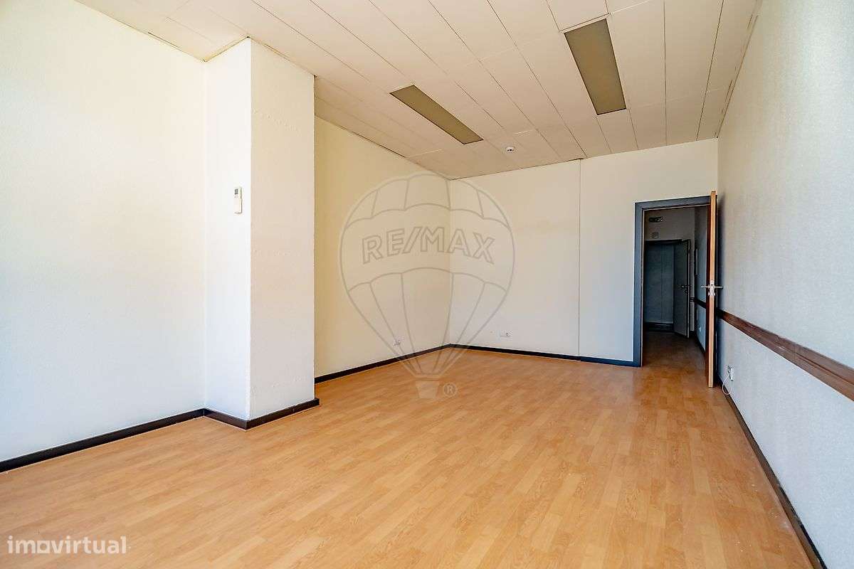 Escritório  para arrendamento - Grande imagem: 5/7