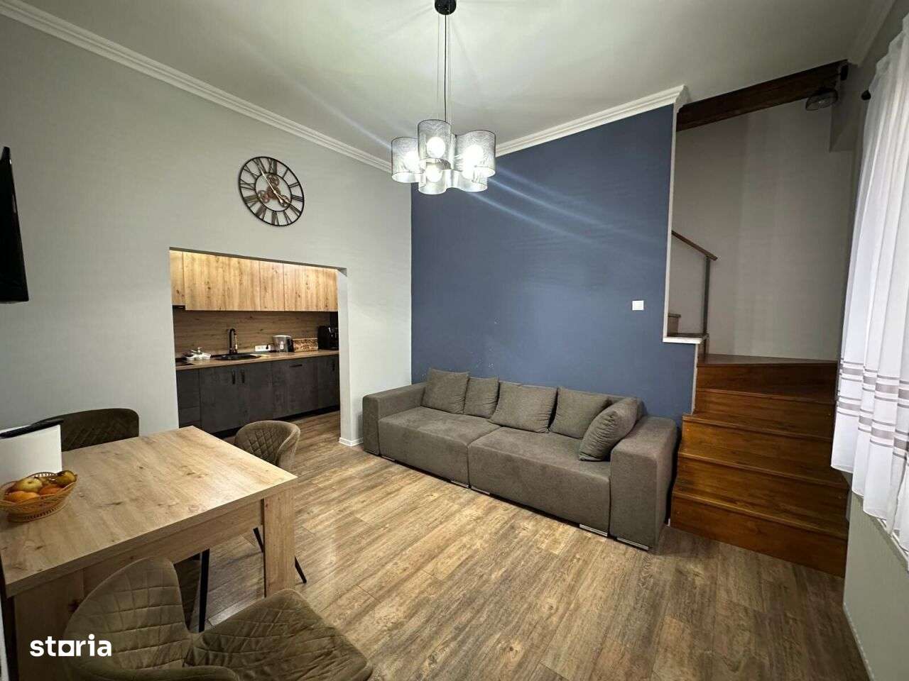 Casa spatioasa cu 482mp teren, de vanzare, central Sirul Canonicilor - Imagine principală: 1/20