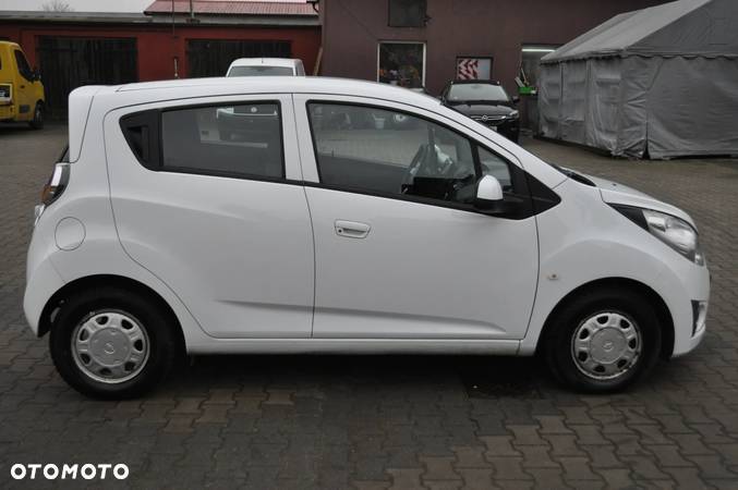 Chevrolet Spark 1.0 EcoLogic LS - 4