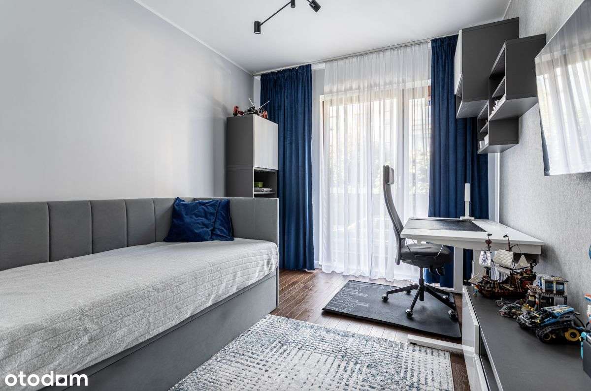 Trzypokojowe mieszkanie z tarasami i ogrodem-10