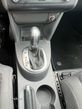 Volkswagen Touran 2.0 TDI DPF BlueMotion Technology DSG Highline - 17