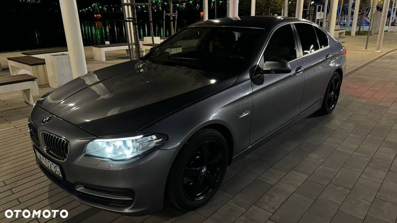 BMW Seria 5 520d Luxury Line - 17