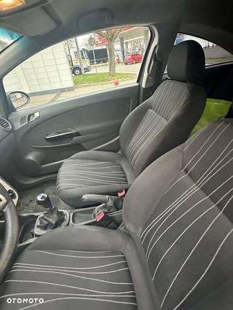 Opel Corsa 1.3 CDTI Essentia - 19