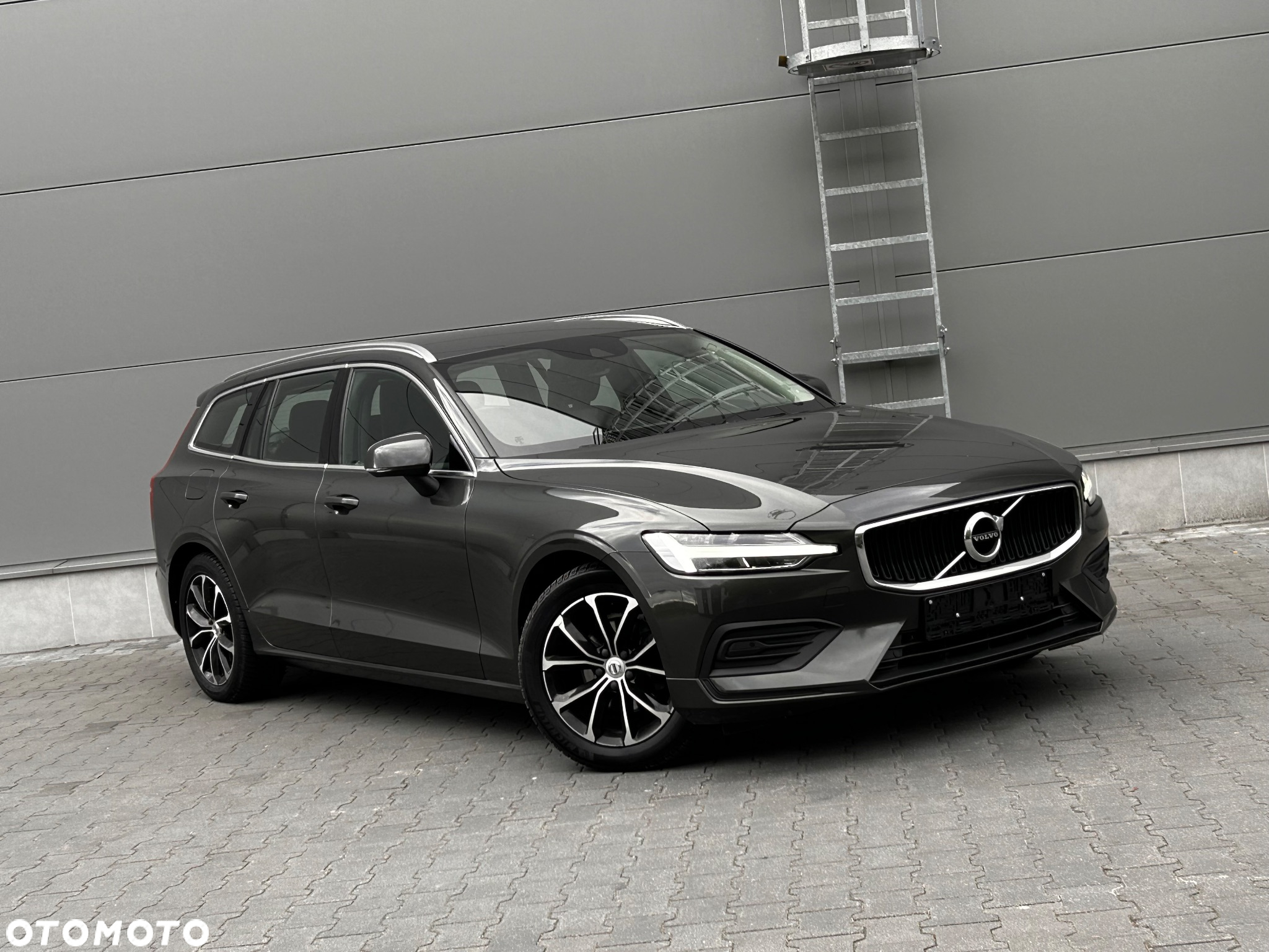 Volvo V60 D3 Momentum - 10