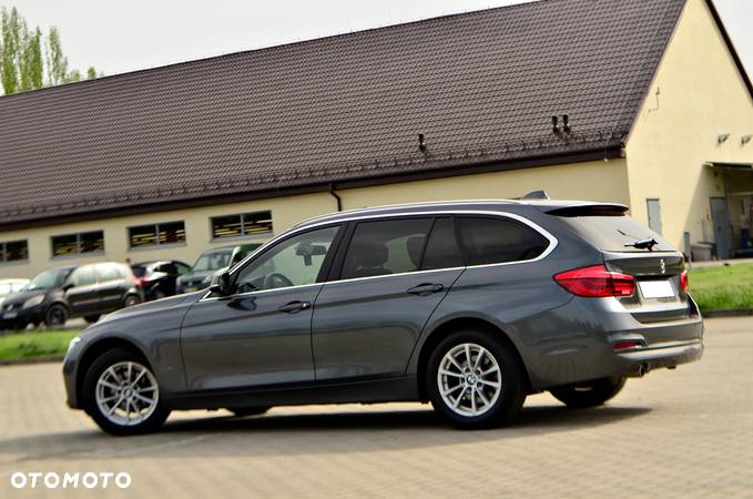 BMW Seria 3 318d Touring Advantage - 4