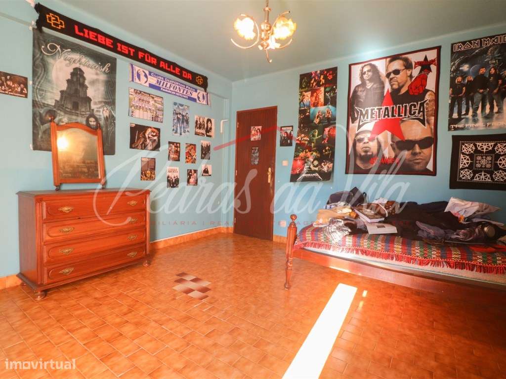 Excelente moradia T5 com anexo, quintal e garagem - Vila Nova de Mi...-35