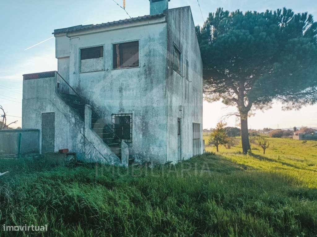 Moradia para remodelação em Samora Correia - Grande imagem: 5/26