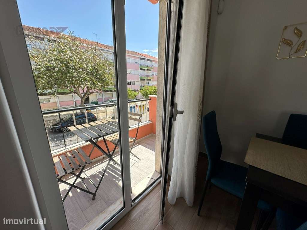 Excelente Apartamento T4 no Barreiro - Conforto e Modernidade-10