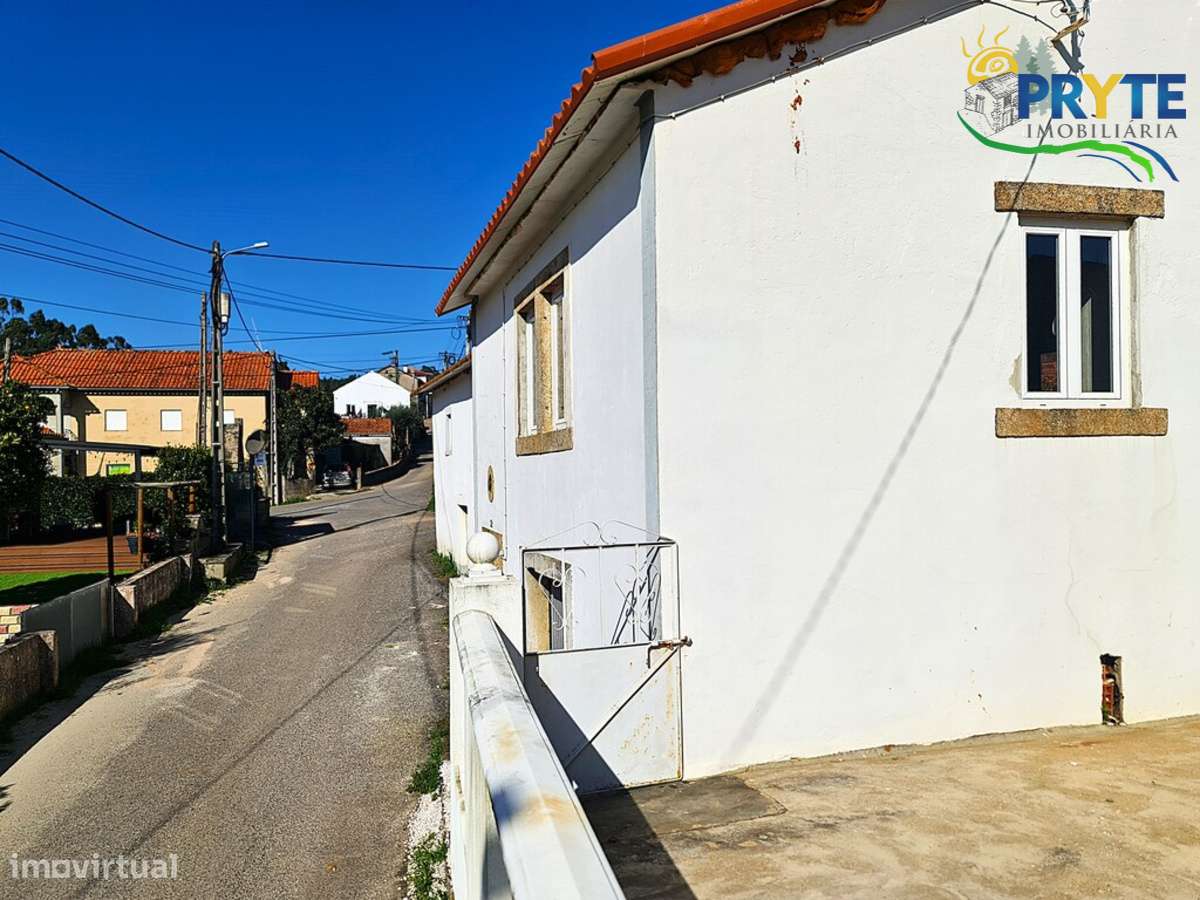 Moradia T4 numa localidade tranquila a poucos minutos da Vila da Sertã - Grande imagem: 2/60