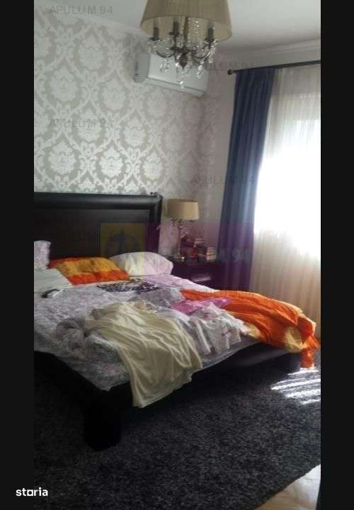 Vanzare vila Drumul Sarii. - Imagine principală: 3/20