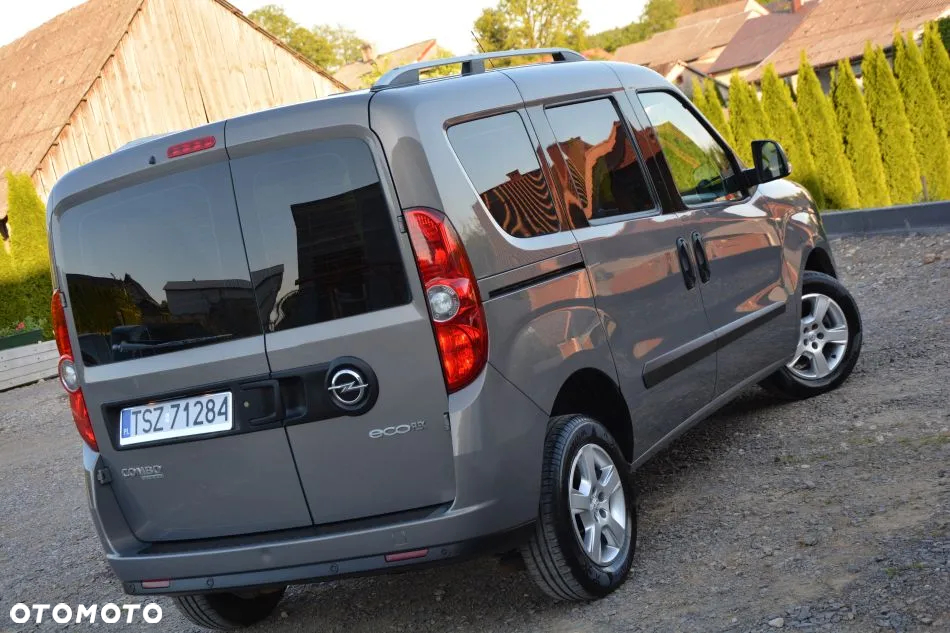 Opel Combo Tour 1.6 CDTI Cosmo - 38