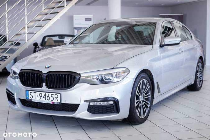 BMW Seria 5 530i xDrive Sport Line sport - 2