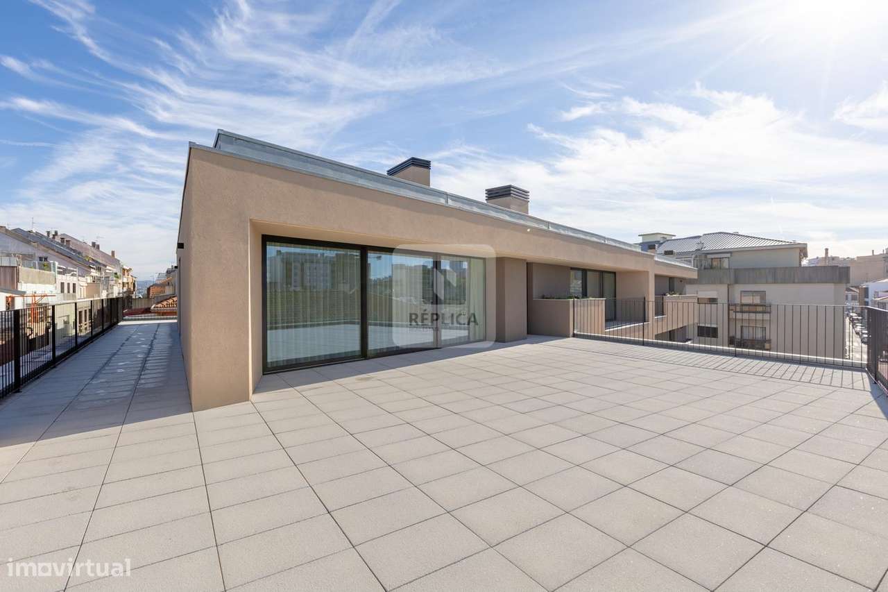 Penthouse T4 com Vista Panorâmica no Centro de Vila Nova de Gaia-43
