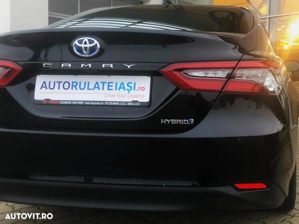 Toyota Camry 2.5 Hybrid Exclusive - 11