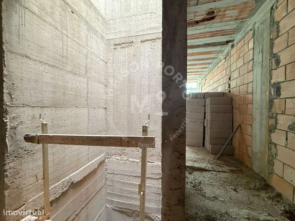 Apartamento T0 com Varanda na Rua Brito Capelo em Matosinhos - Grande imagem: 5/15