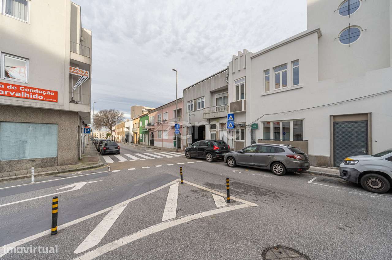 Garagem de Recolha com 36 Lugares no Carvalhido – Porto - Grande imagem: 2/13