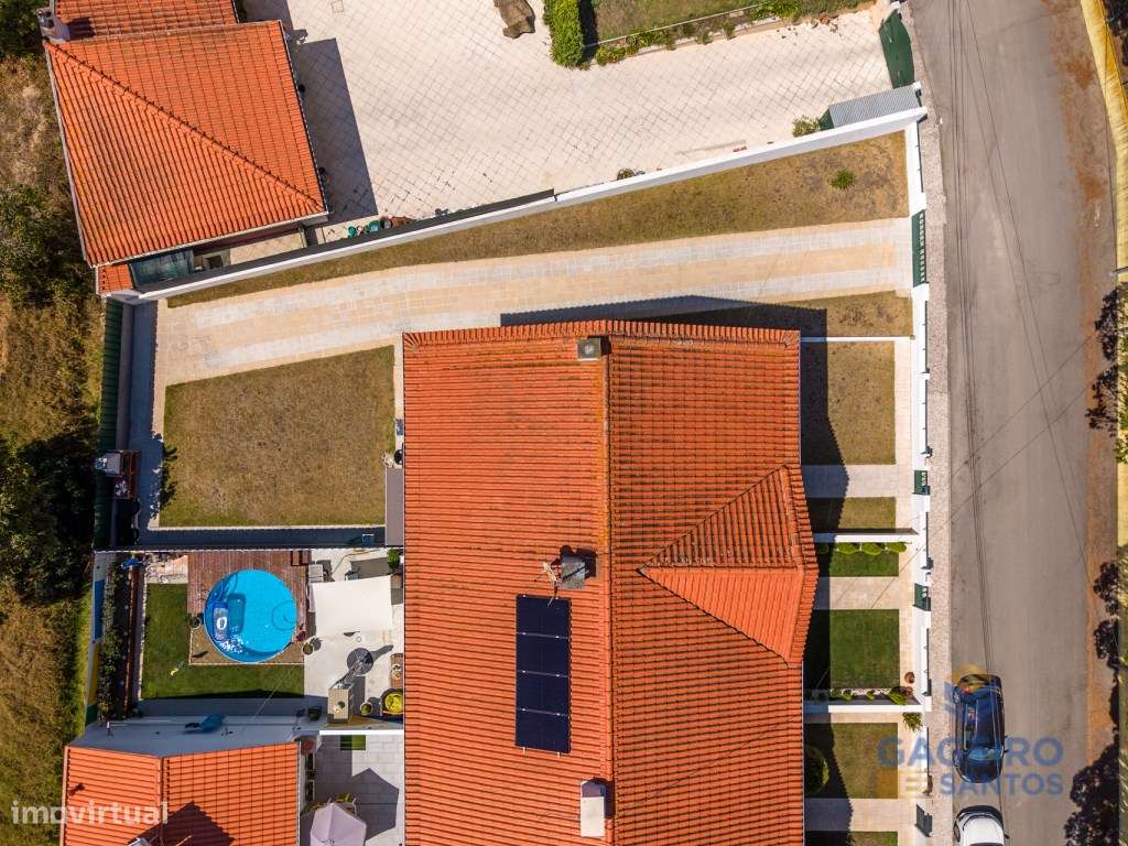 Moradia T3 em condomínio com terreno em Famalicão, Nazaré-38