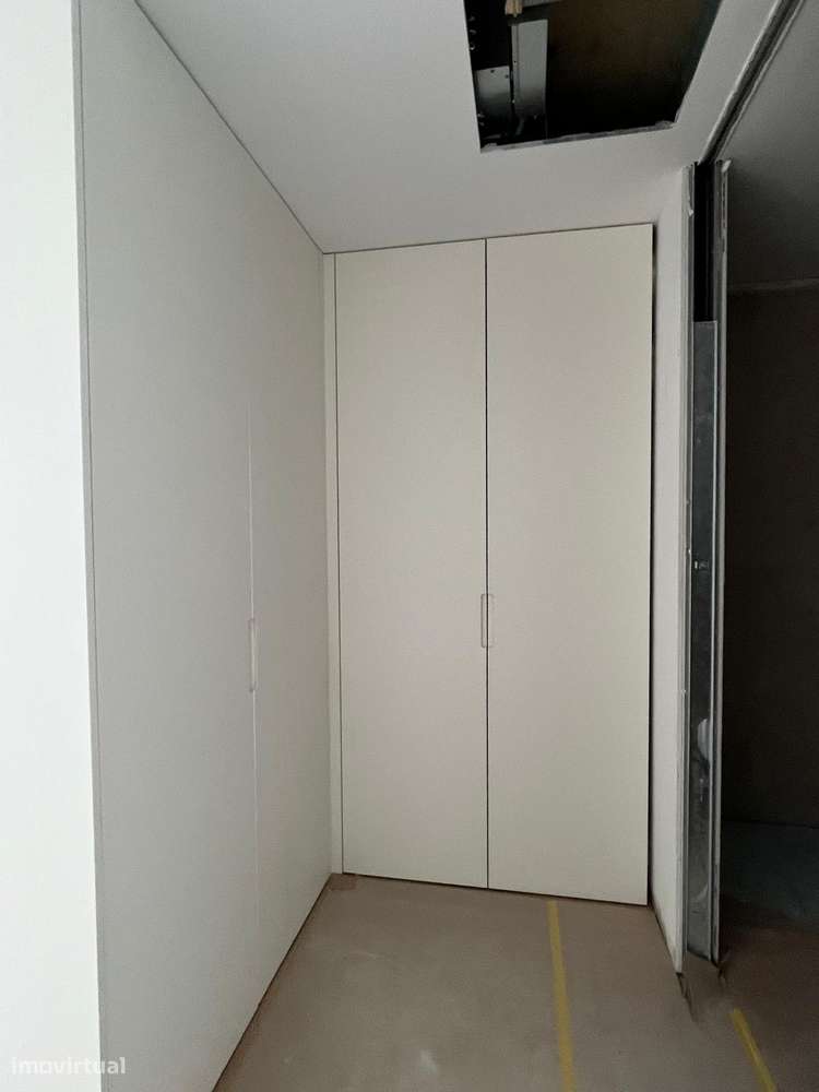 T3 novo com varanda, garagem e eficiência energética A+-23