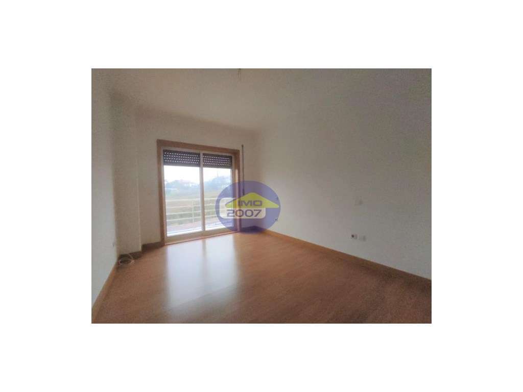 Apartamento T2 em Sanfins-4