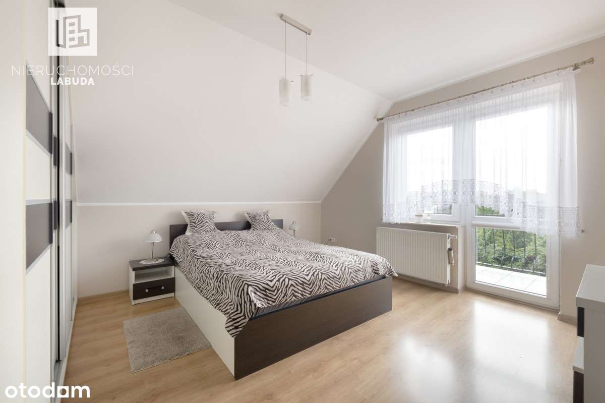 Dom w centrum z tarasem i ogrodem - Pełny obrazek: 5/20