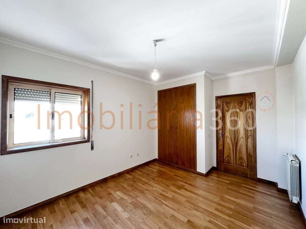 **Apartamento T3 à venda em localização privilegiada!**-15