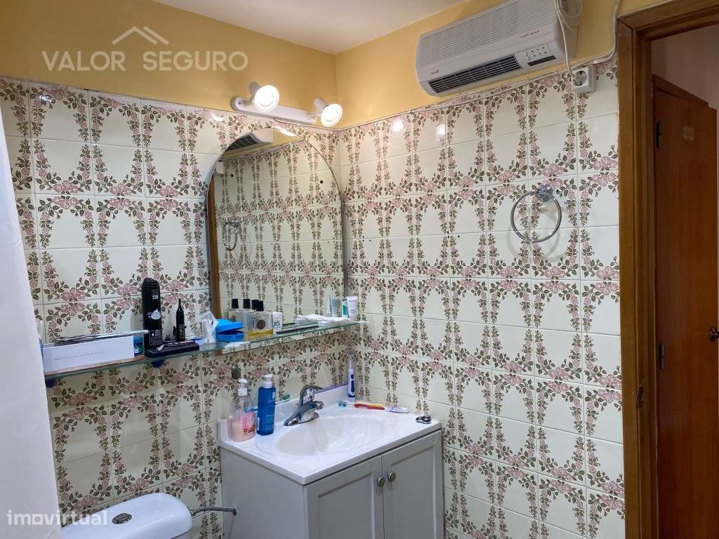 Apartamento T2 na Quinta das Drogas em Alverca do Ribatejo-28