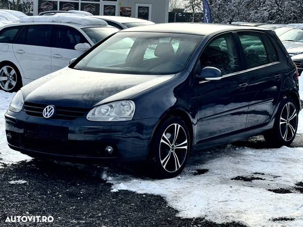 Volkswagen Golf - 5