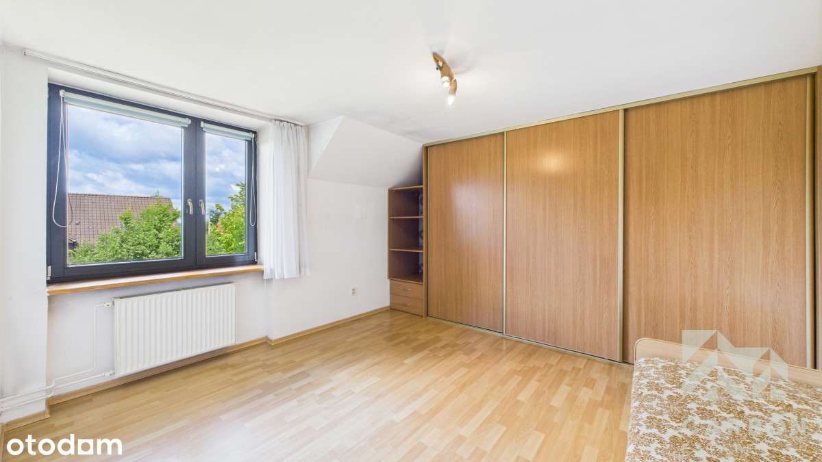 Duży dom idealny dla rodziny - cisza i spokój-13