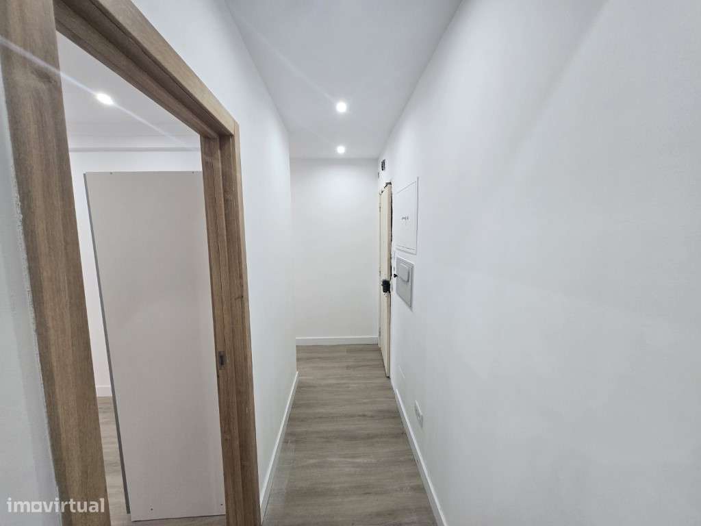 T3 totalmente remodelado (a estrear) | 85 m² | Cacém - zona tranqui...-8