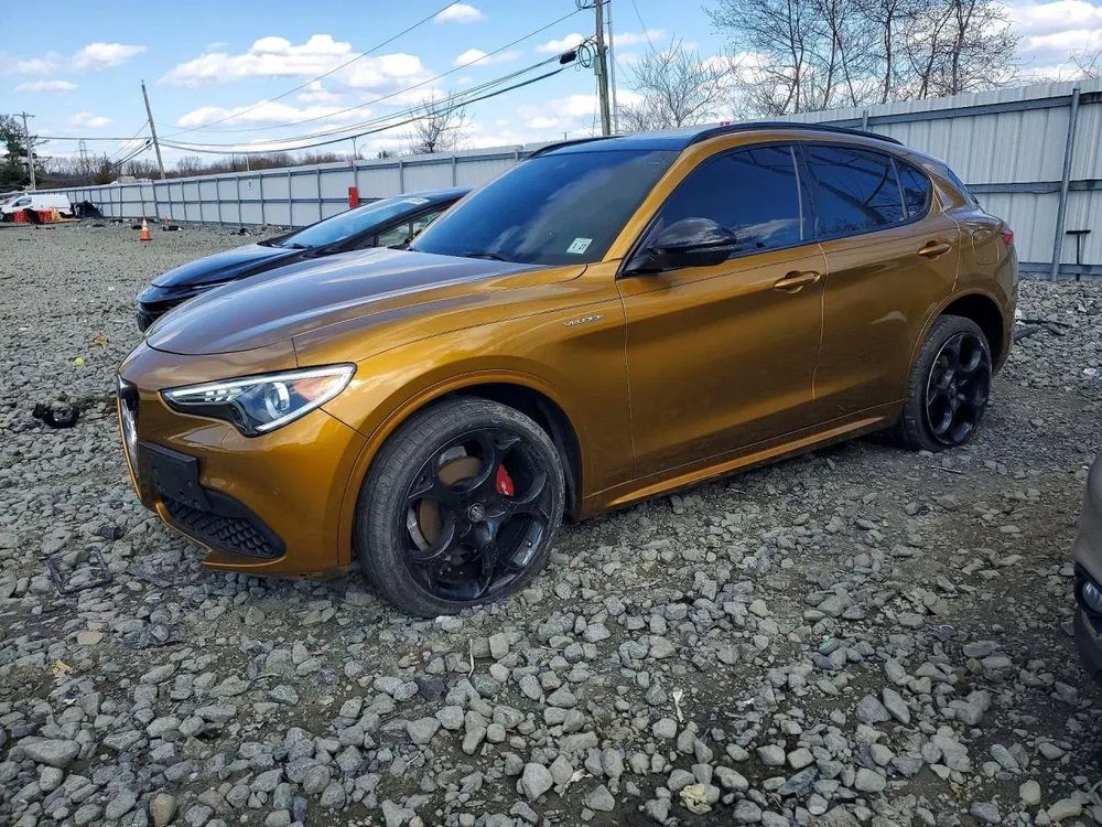 Alfa Romeo Stelvio 2.0 Turbo 16V AT8-Q4 Ti 2021