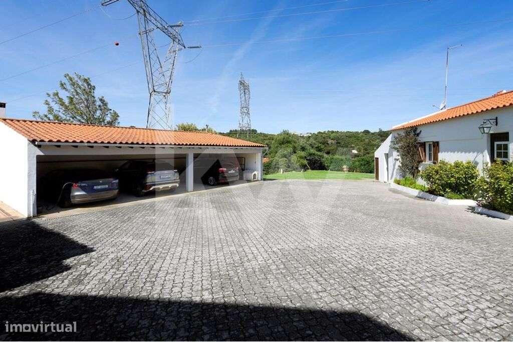 Magnífica Moradia T5 com Jardim e Piscina em Vila Franca de Xira - Grande imagem: 3/33