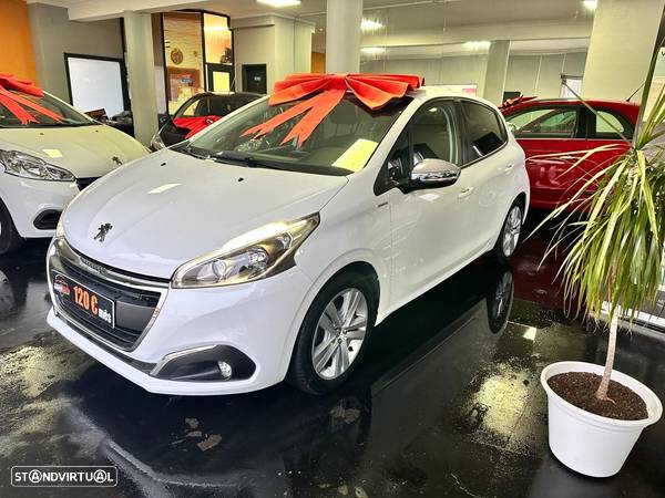 Peugeot 208 1.2 PureTech Style - 36