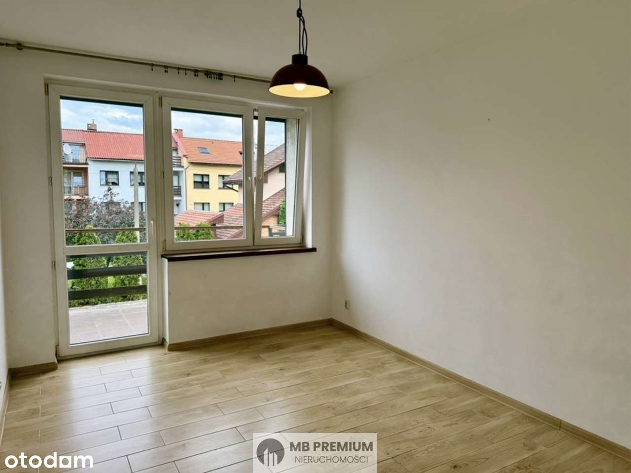 Dom szeregowy - ogród, garaż, 4 pokoje-10