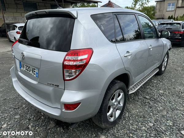 Toyota RAV4 2.2 D-4D 4x4 - 3