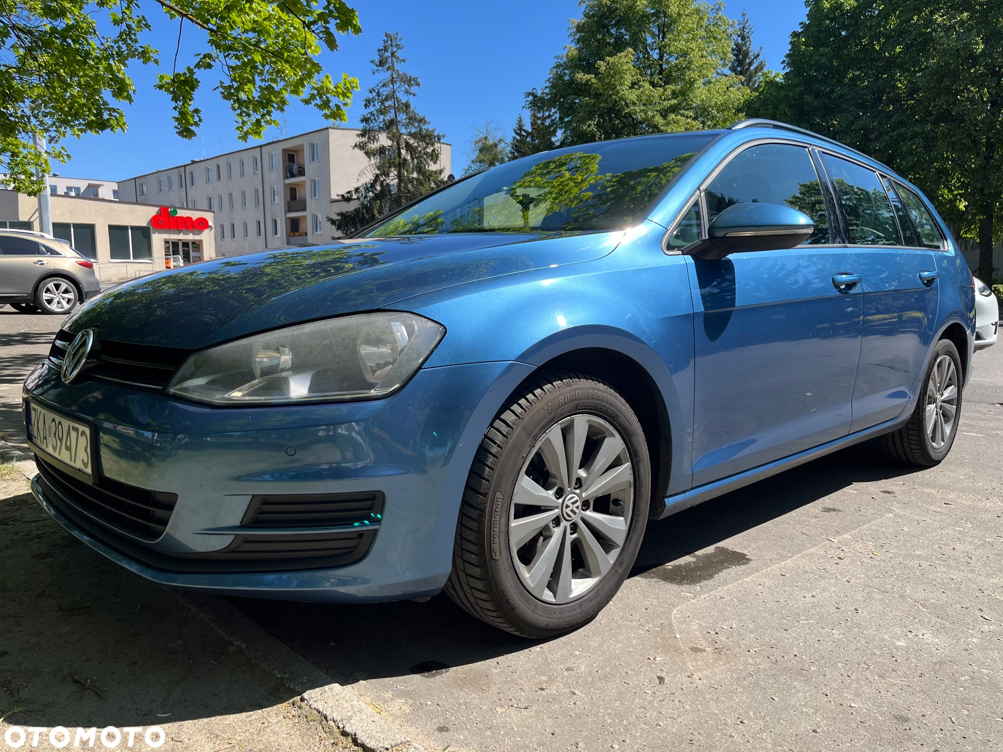 Volkswagen Golf VI 1.6 TDI BlueMot Comfortline - 16