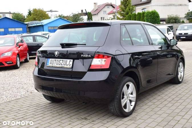 Skoda Fabia - 10