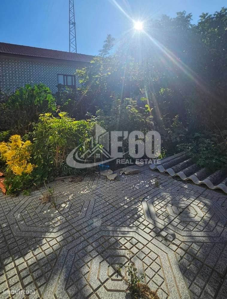 MORADIA TÉRREA COM 4 FRENTES E TERRENO DE 2.375M2 PARAMOS-17
