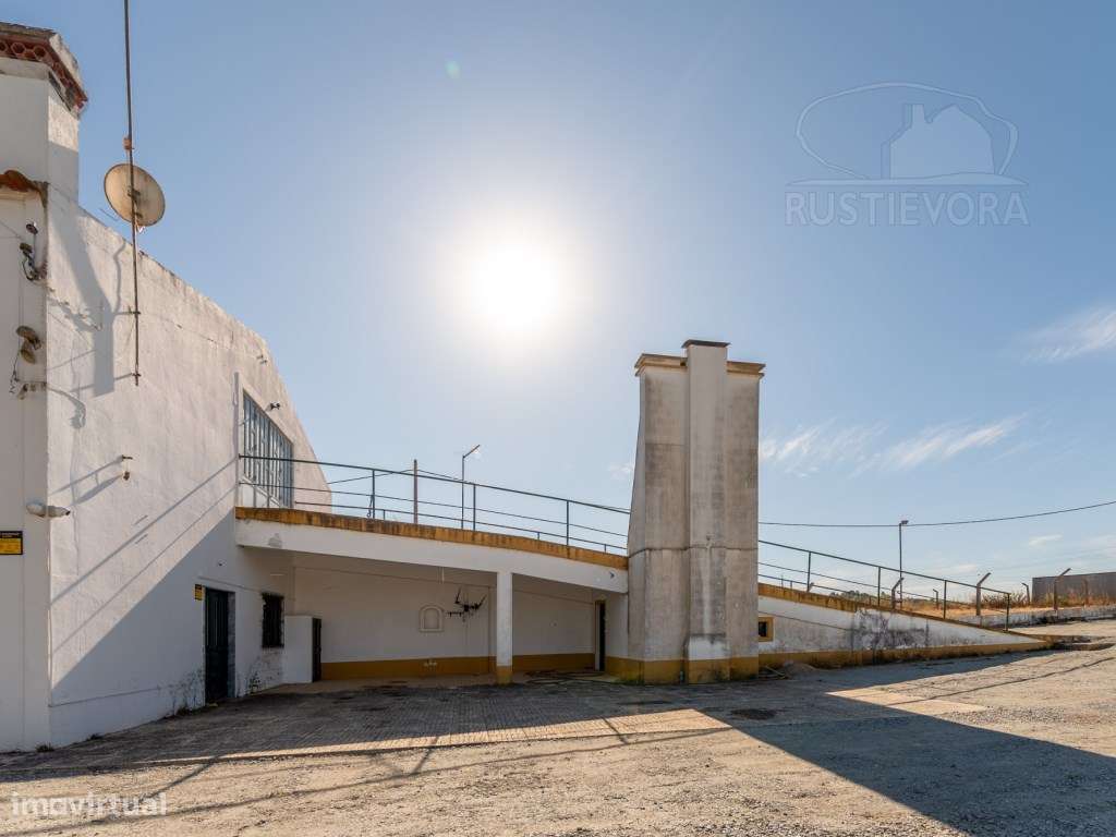 Armazém com 3 pisos - quinta - Montemor-o-Novo-32