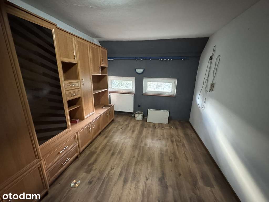 Duży dom w centrum wsi-5