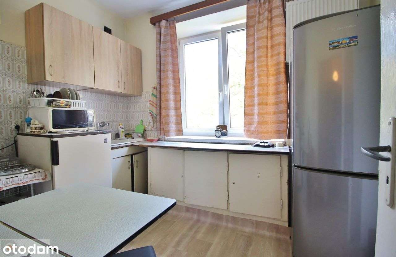 3/4 pokoje-osobna kuchnia/niska kamienica/Metro-9